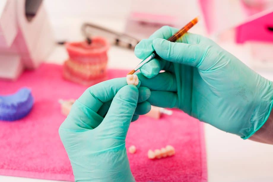 Should You Repair or Replace a Damaged Dental Crown?